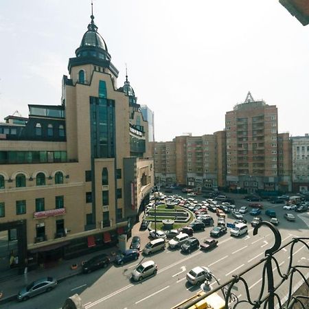 Apartment Arena City Loft Kiev Ngoại thất bức ảnh